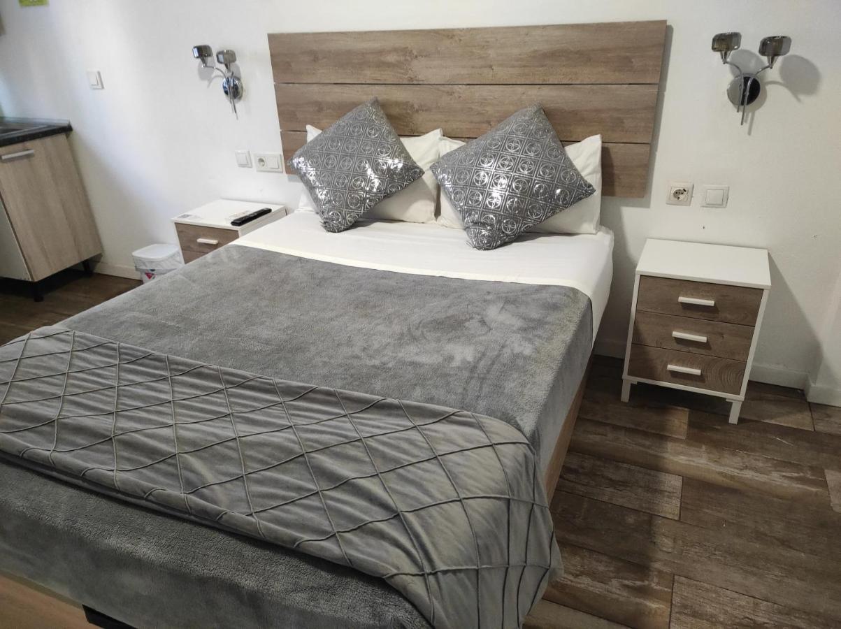 Hostal Olozaga - Alicante — Photos 2